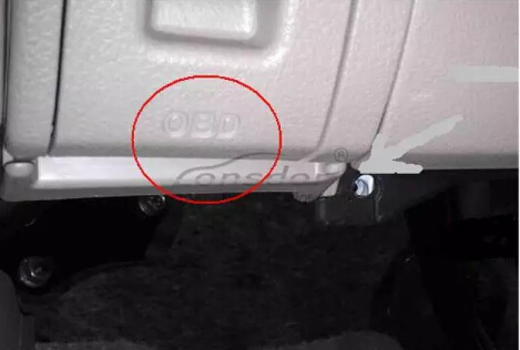 toyota-corolla-OBD-location-2